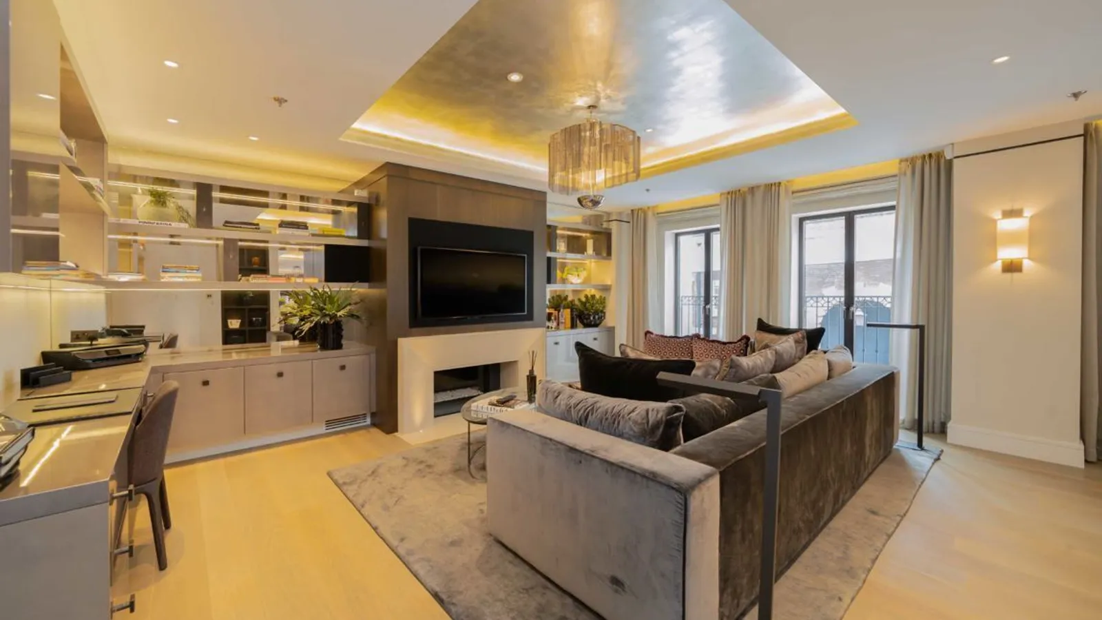 Flat Arlington Street in City of Westminster