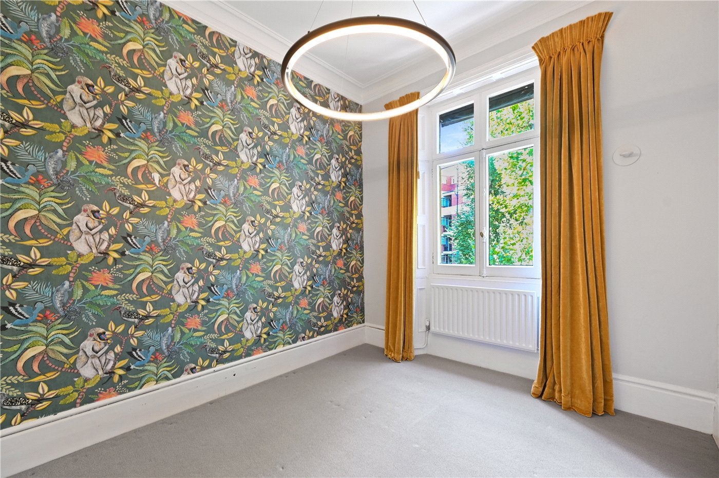 Flat Addison Road in Greater London