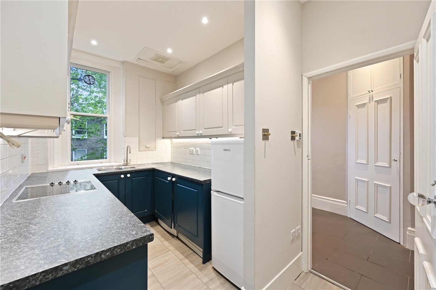 Flat Addison Road in Greater London