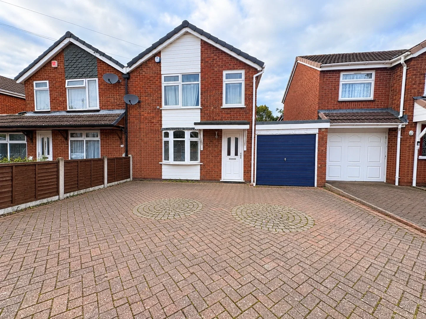 House Gayfield Avenue in Brierley Hill