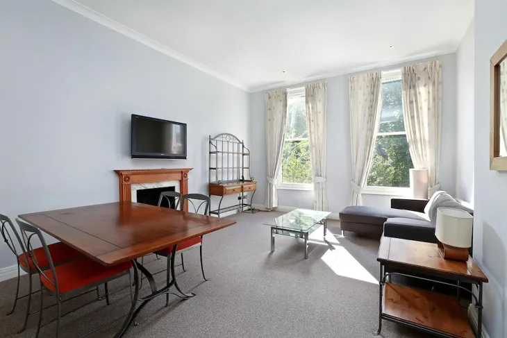 Flat Courtfield Road in Greater London