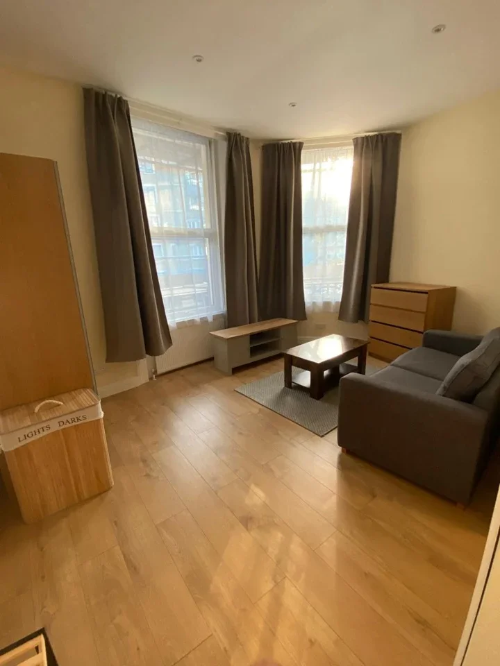 Flat Sutherland Avenue in City of Westminster