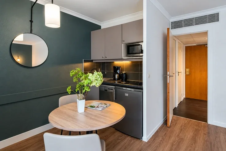 Flat Rue des Lilas d'Espagne in Courbevoie