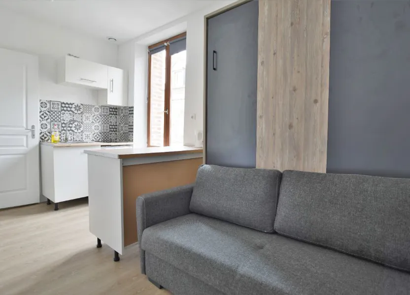 Flat Avenue des Volontaires du Bataillon FFI in Abbeville