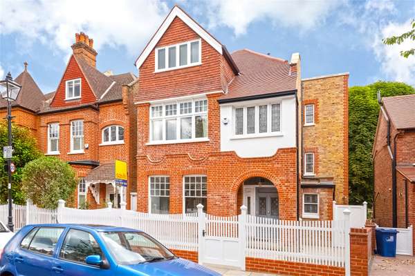 House Esmond Road in Greater London