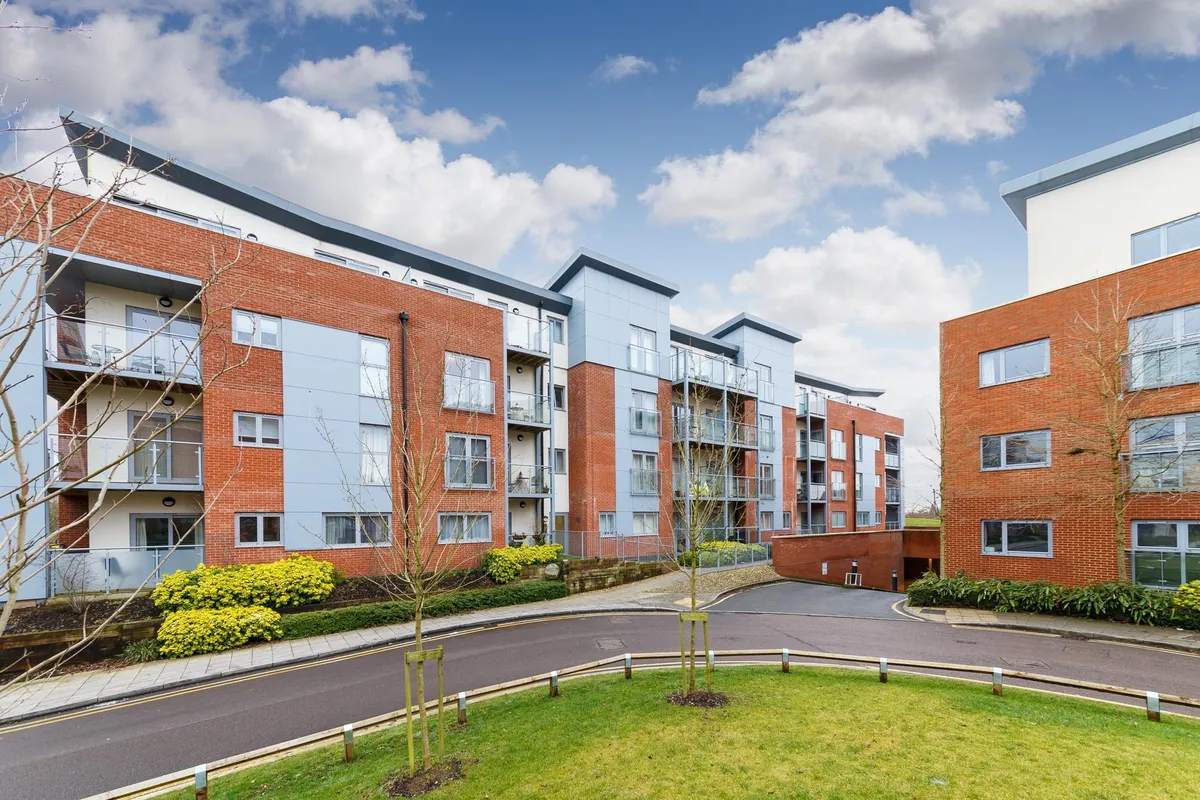 Flat Charrington Place in St Albans