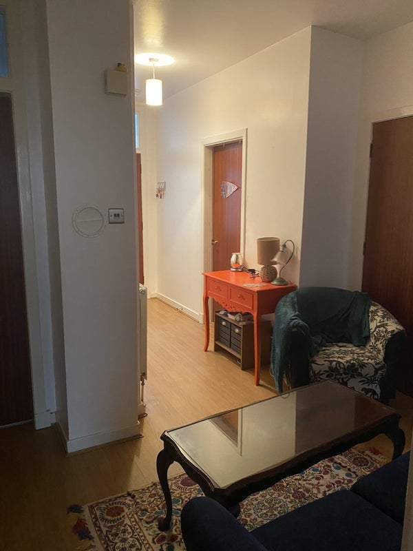 Room Kildonan Drive in Glasgow