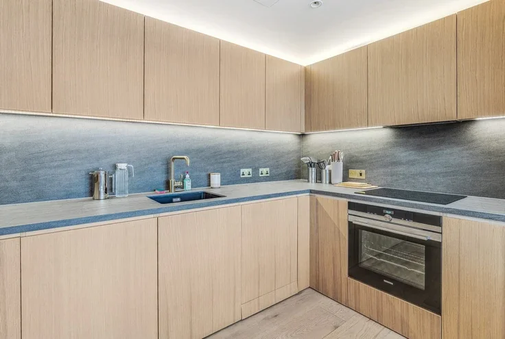 Flat Camley Street in Greater London