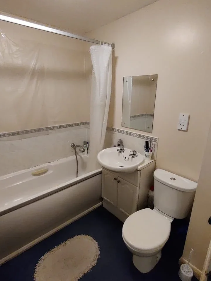 Room Staines Road in Borough of Spelthorne
