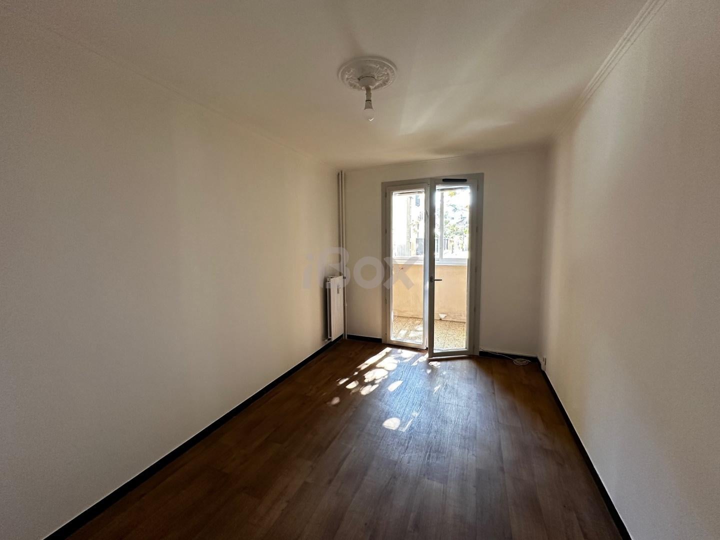 Flat Boulevard Robespierre in Toulon