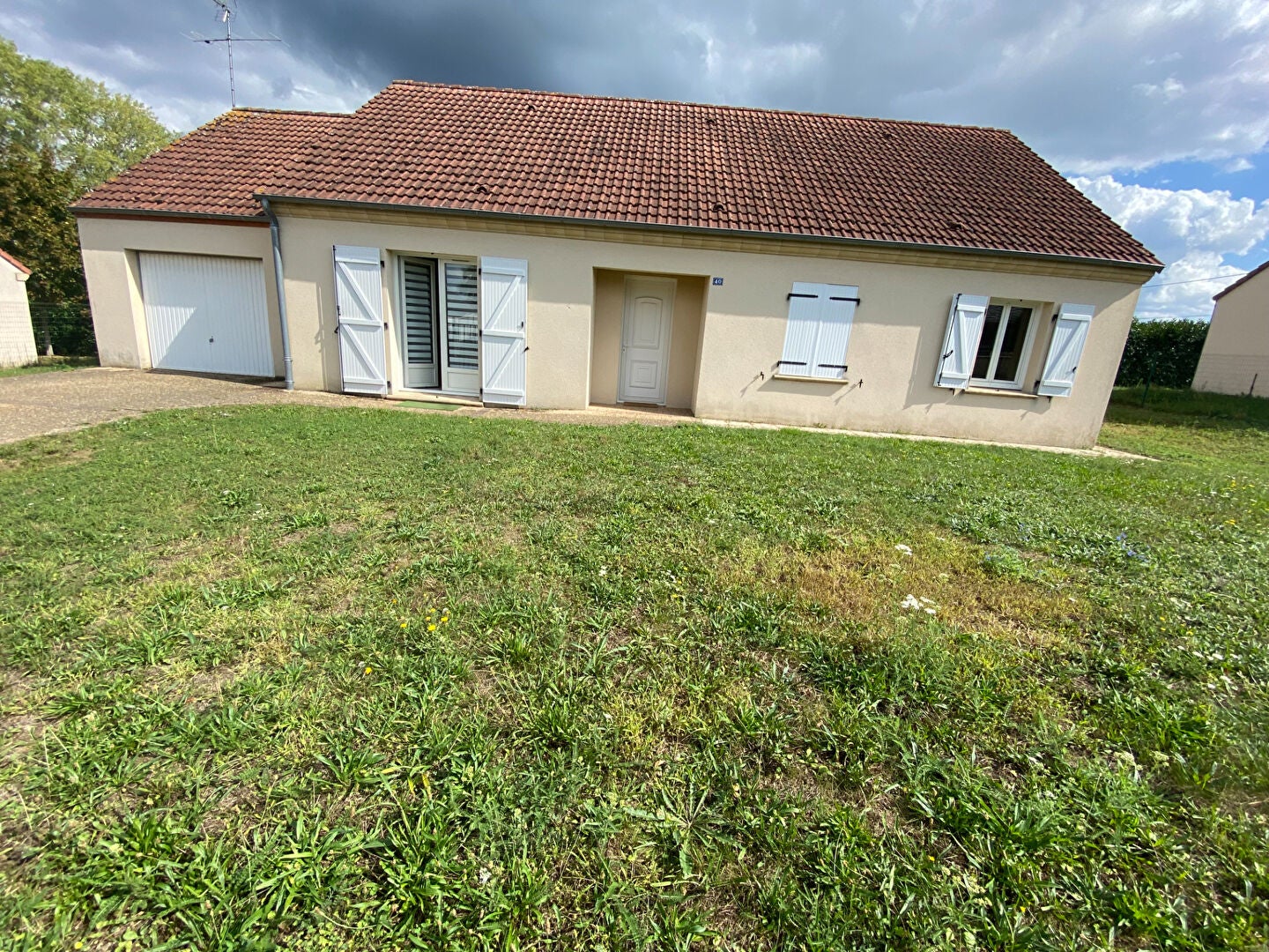 House Route de Viroy in Amilly