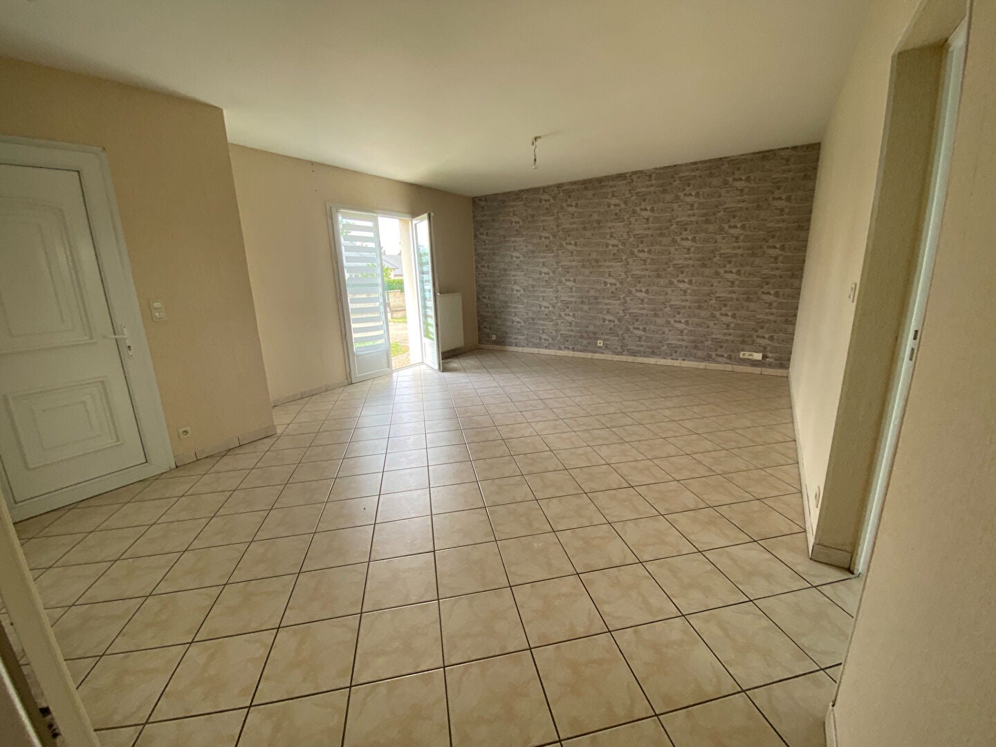 House Route de Viroy in Amilly