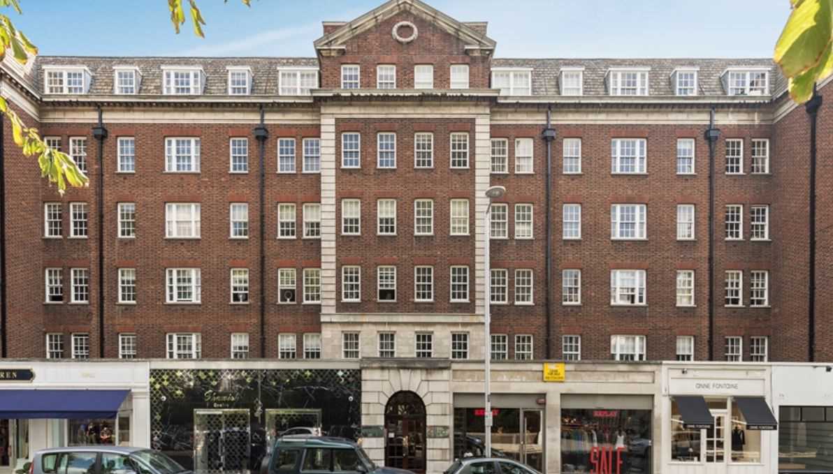 Flat Ixworth Place in Greater London