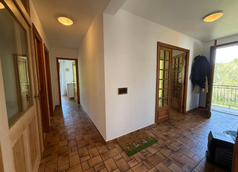 Maison Rue Royale à Serverette