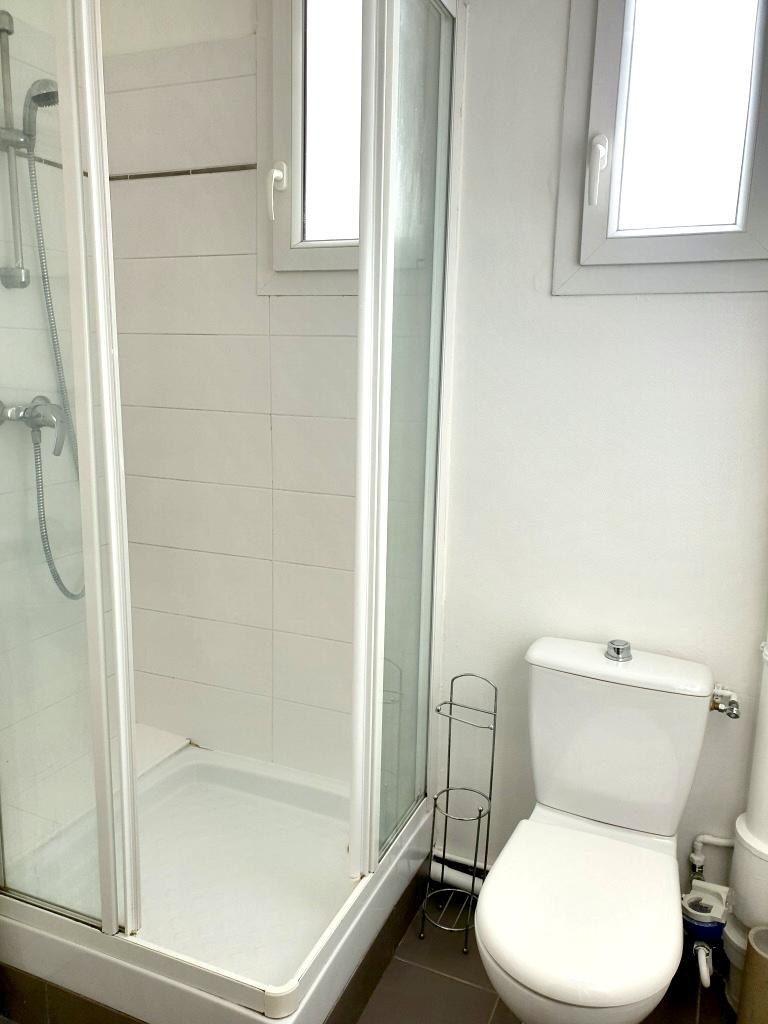 Flat Rue de Lourmel in Paris
