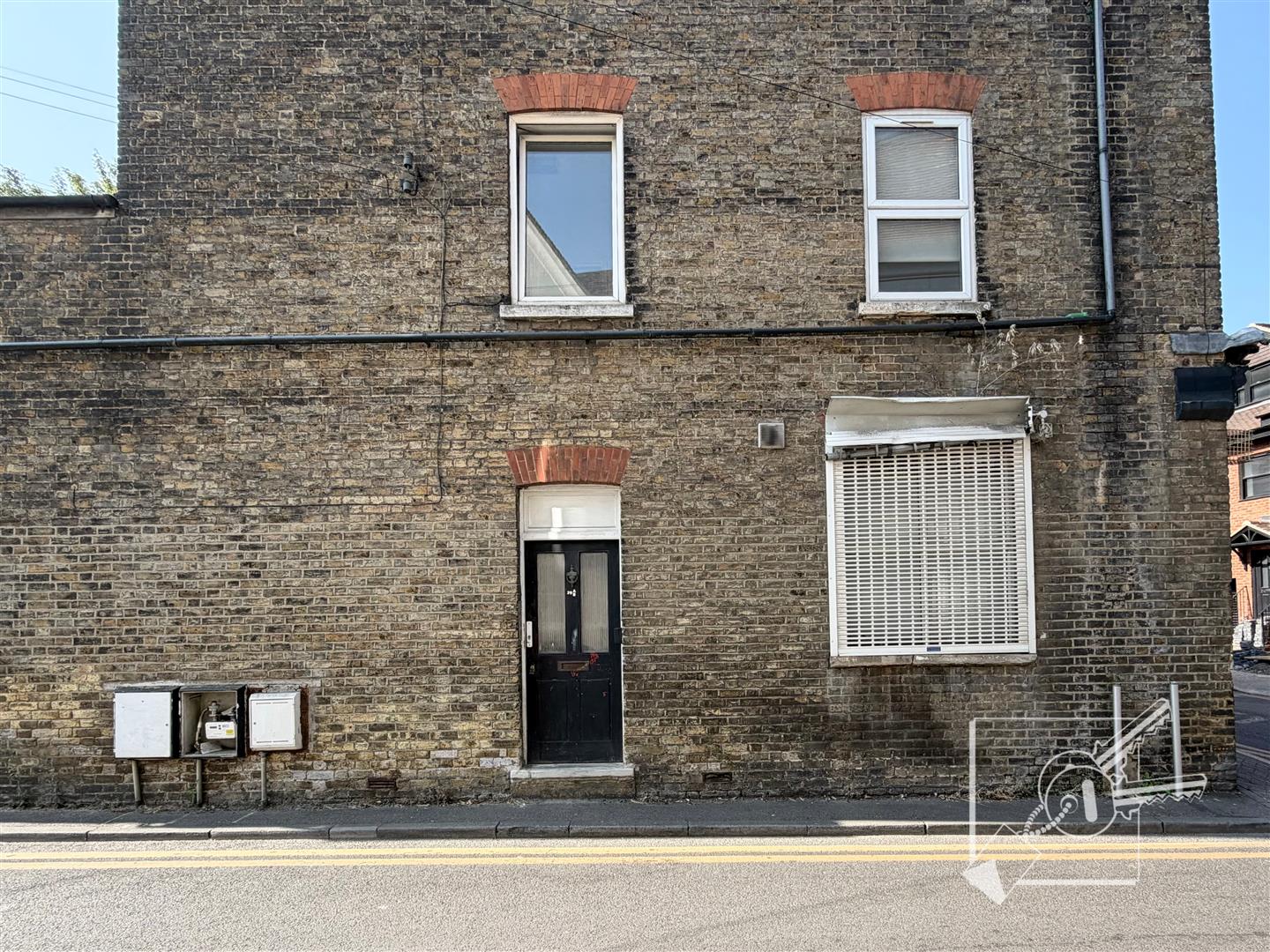 Flat High Street in Greater London