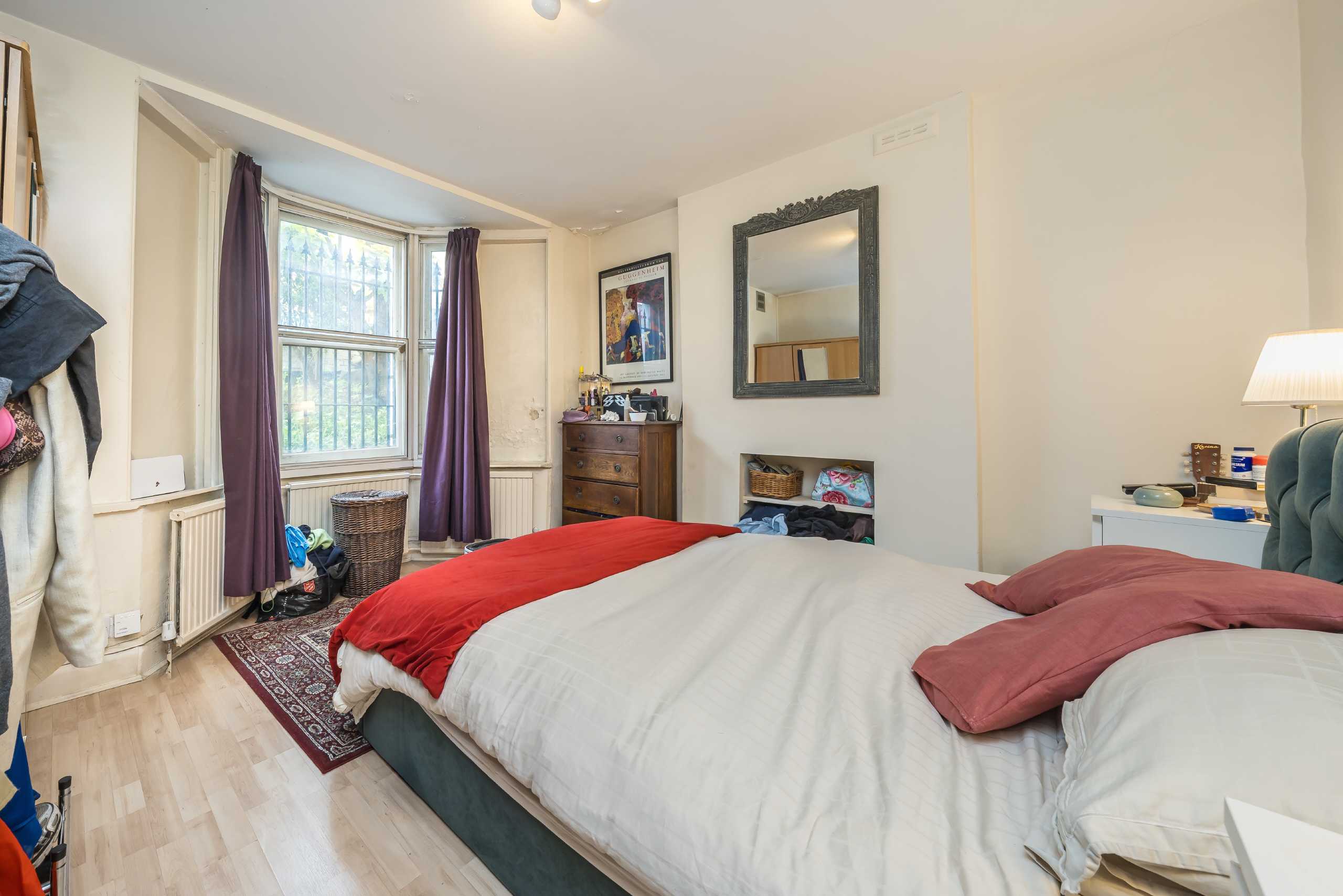 Flat Stockwell Road in Greater London