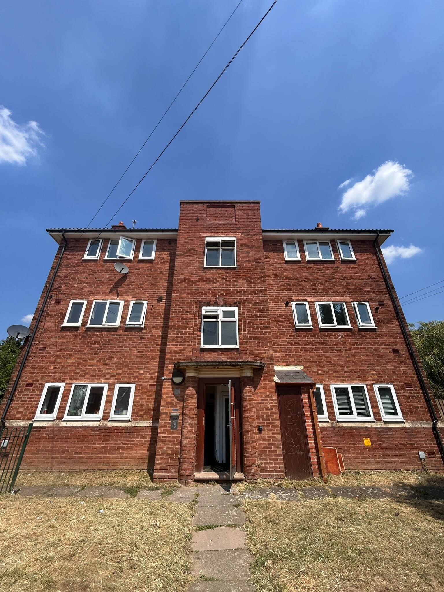 Flat Rycroft Grove in Birmingham
