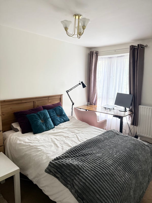 House Hanford Close in Greater London