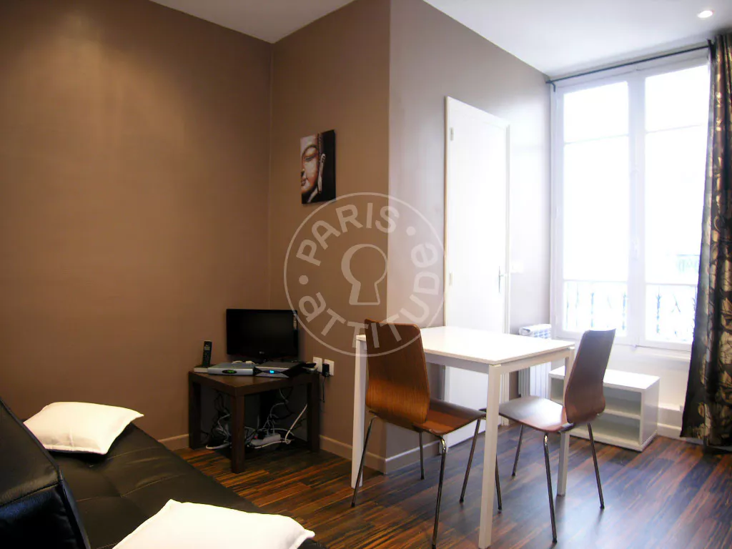 Appartement Rue Lacharrière à Paris