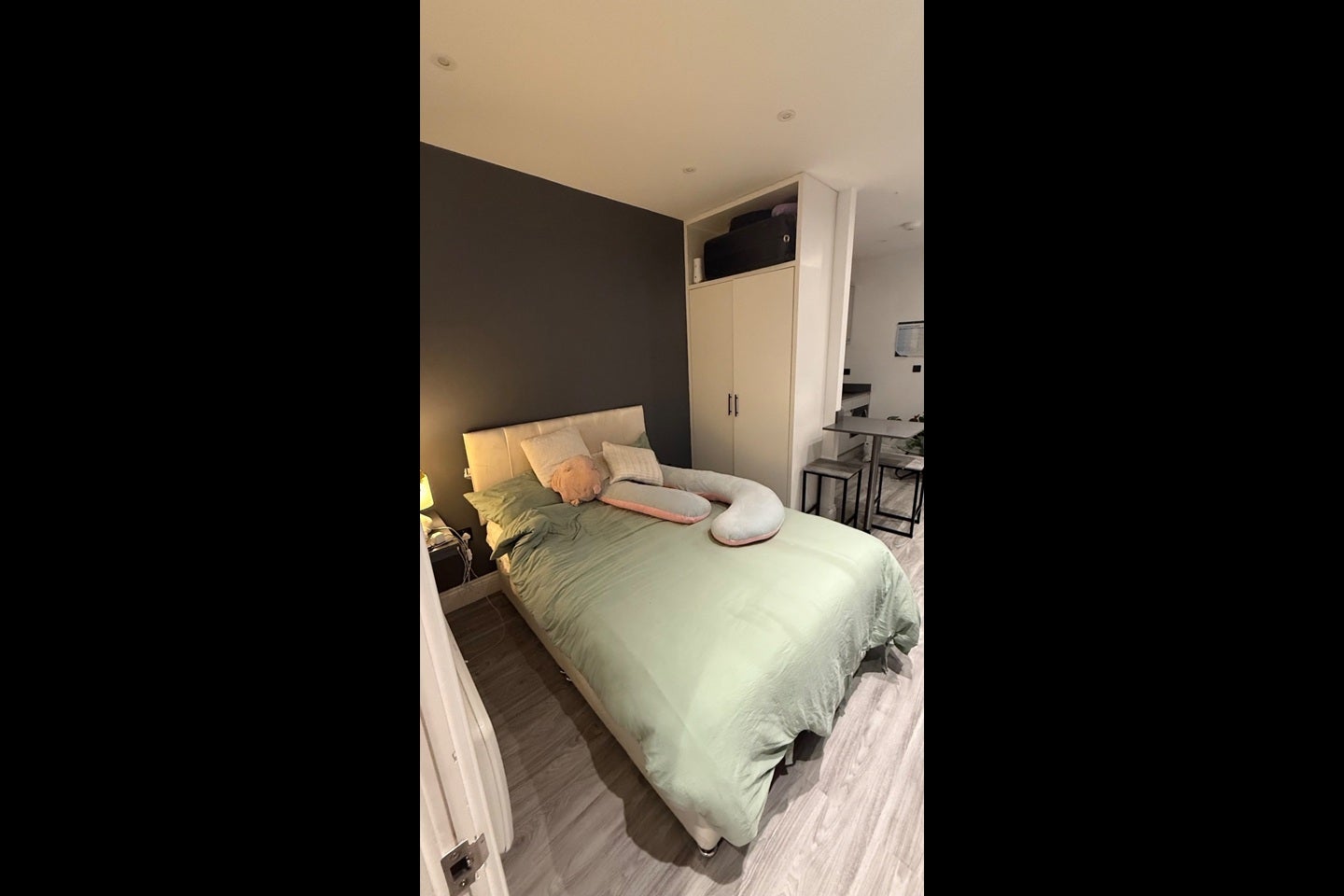 Room Mornington Close in Greater London