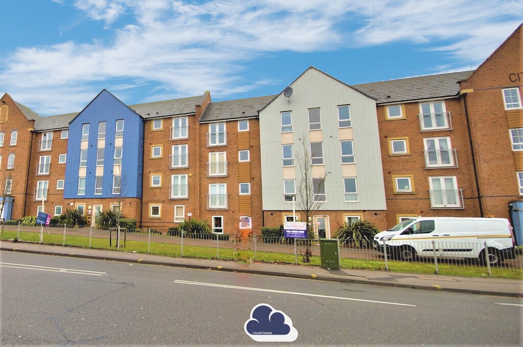 Flat Foleshill Road in Coventry