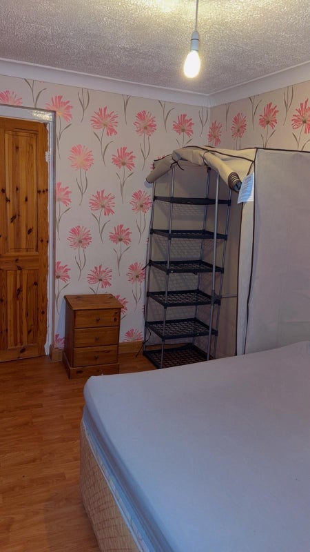 Room Cranleigh Rise in Cardiff