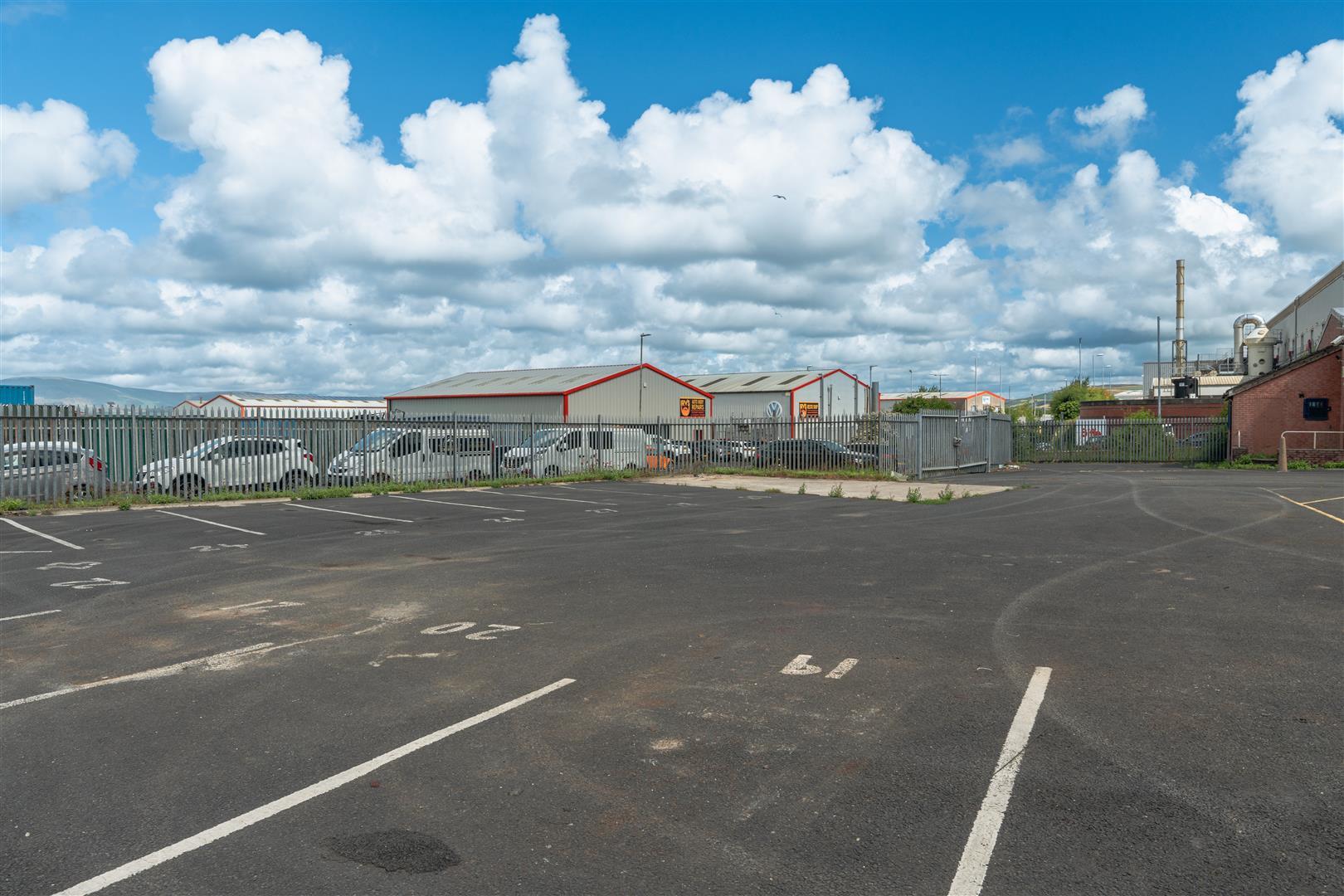 Flat Bouthwood Road in Barrow-in-Furness