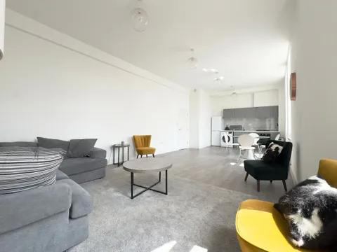 Room Peckham High Street in Greater London