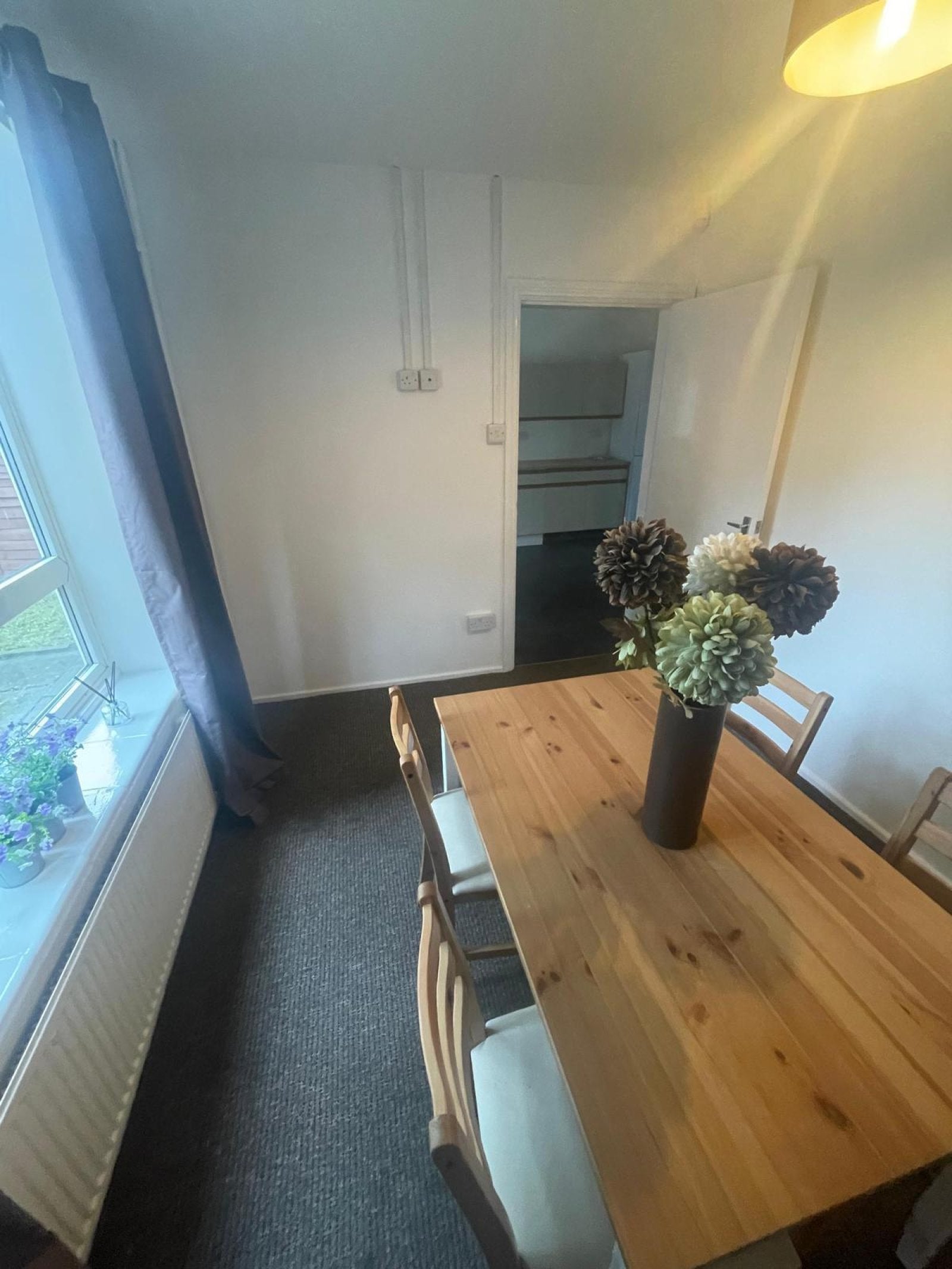 Room Buxton Avenue in Newcastle-under-Lyme