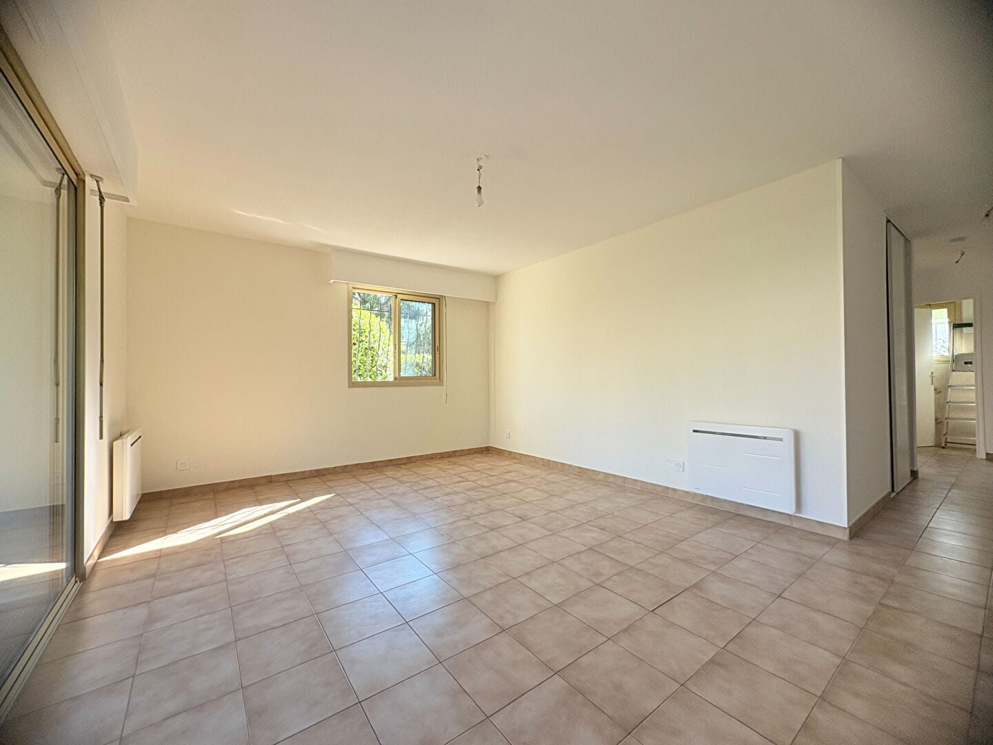 Flat Avenue de la Gaude in Cagnes-sur-Mer