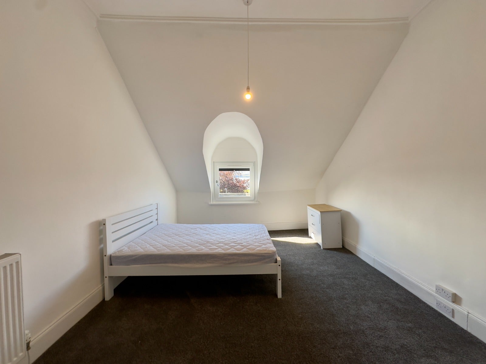 Room Perth Road in Dundee