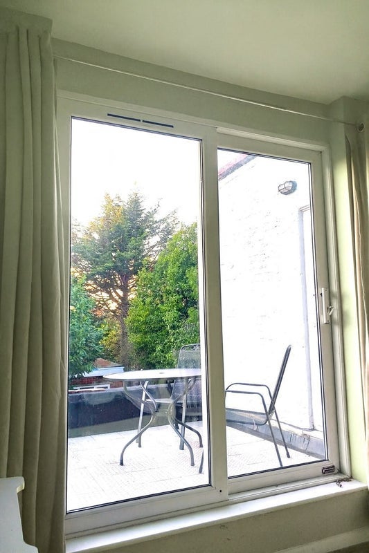 Room Kingston Bypass in Greater London