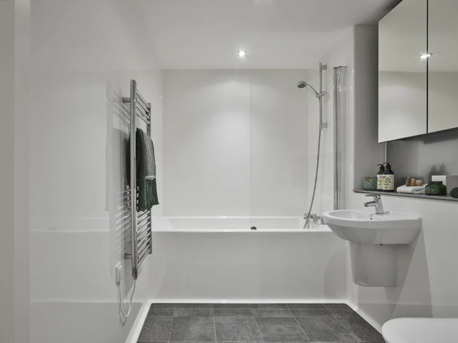 Flat Clippers Quay in Salford