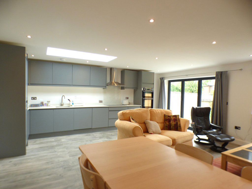 Flat Hazel Way in Mole Valley