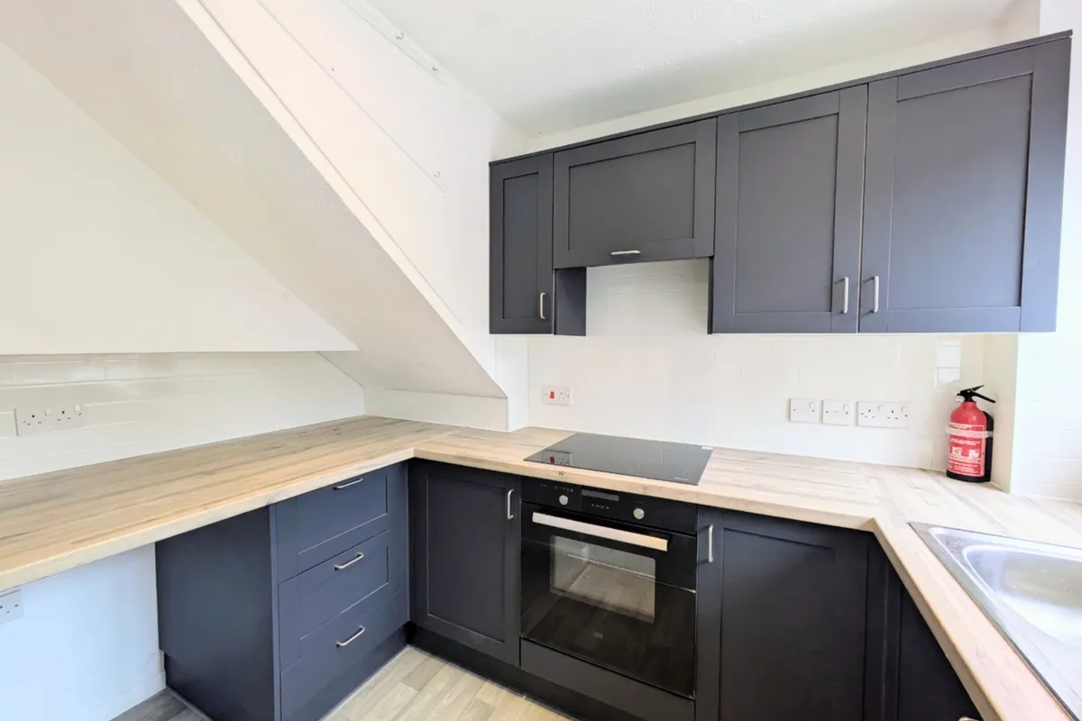 House Saffron Meadows in Calne