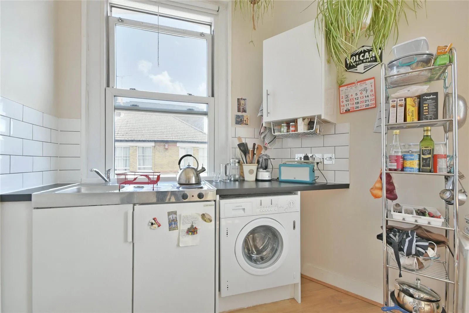 Flat Ashenden Road in Greater London