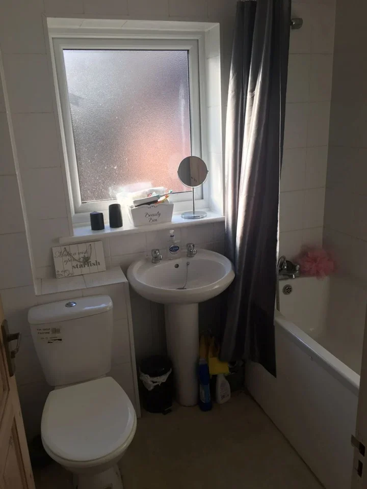 House Northampton Close in Bracknell