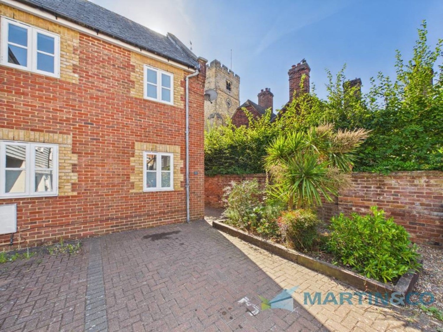 House High Street in Tonbridge and Malling