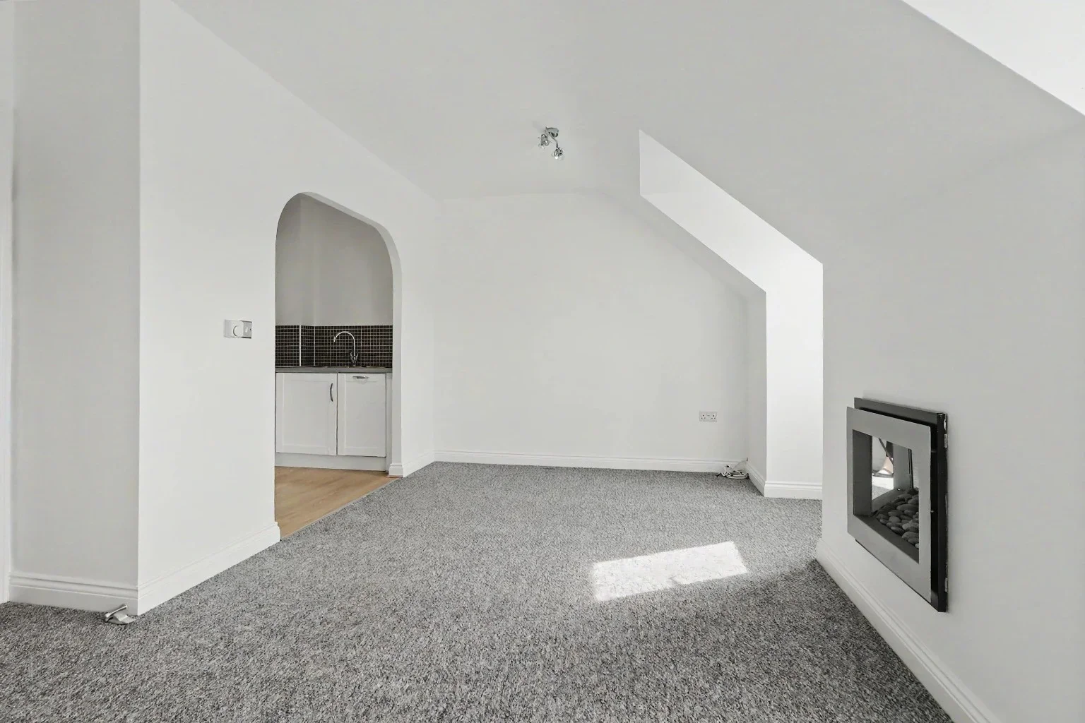 Flat Ramsey Road in Huntingdonshire