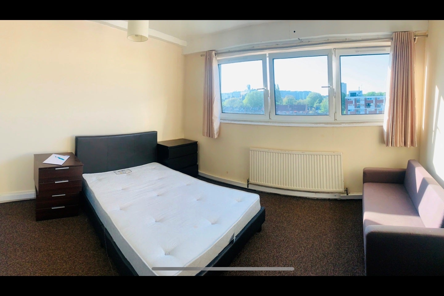 Room St Albans Terrace in Greater London