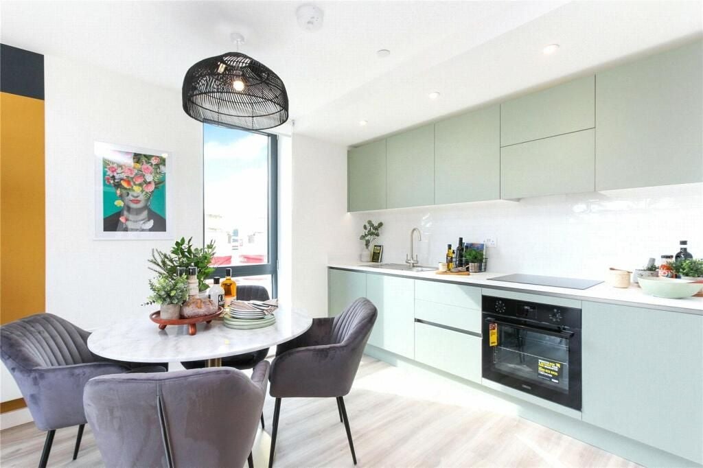 Flat Kimpton Road in Luton