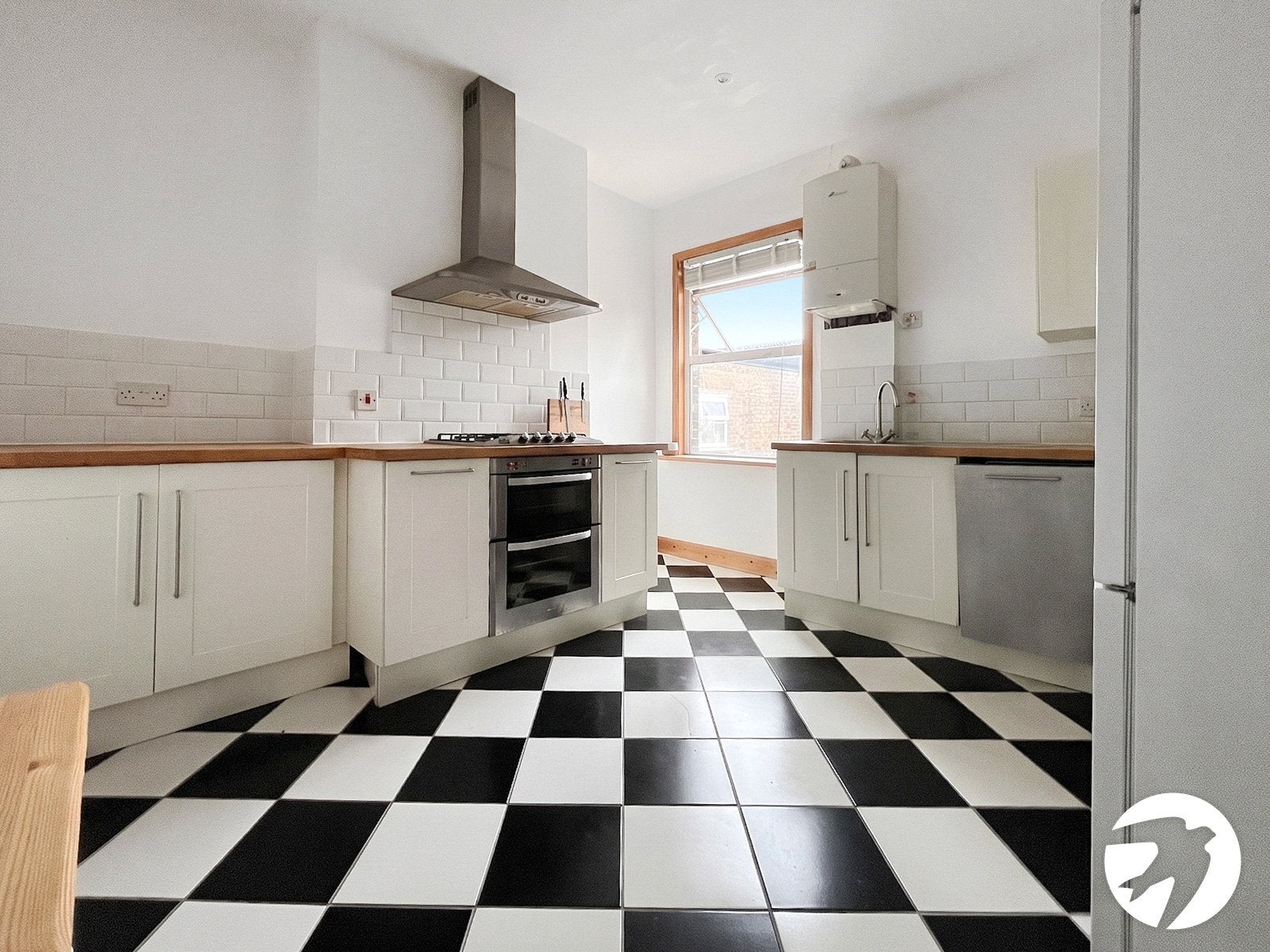Flat Elmer Road in Greater London