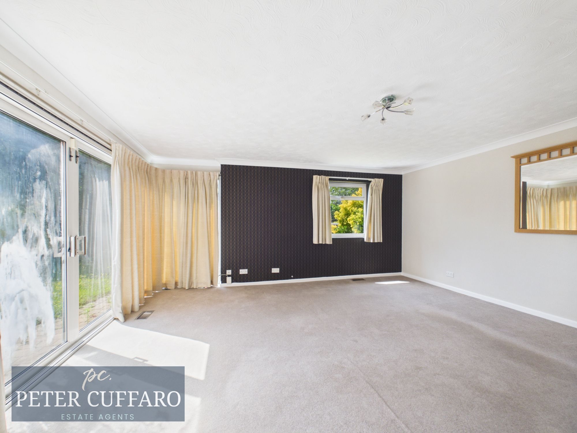 House Lyttons Way in Hoddesdon