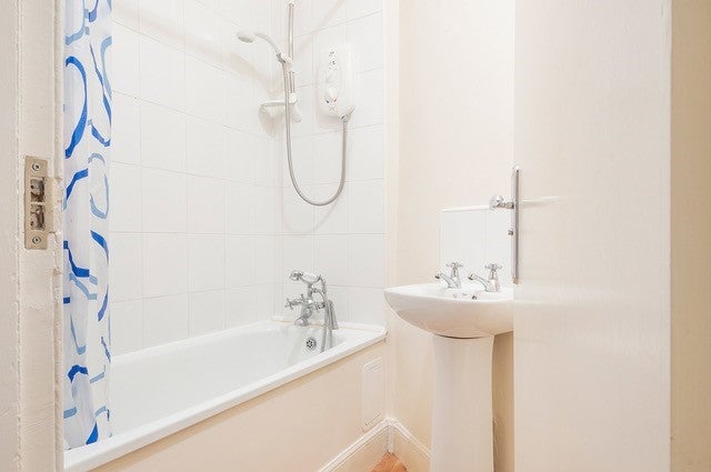 Flat South Oxford Street in City of Edinburgh