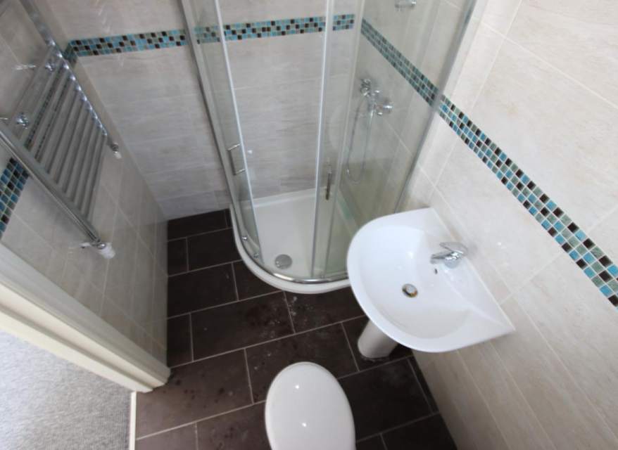 Flat Lorne Road in Greater London