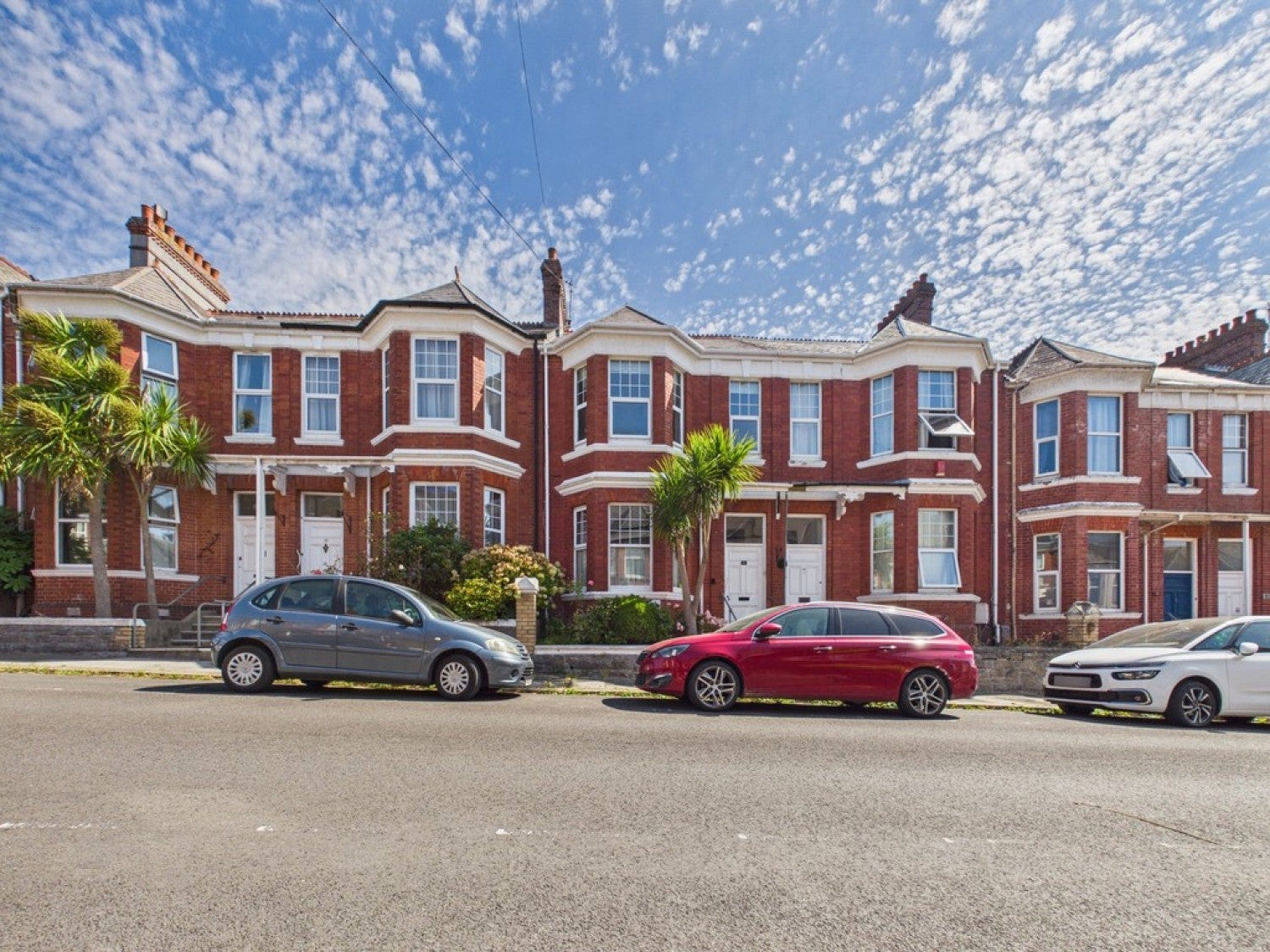 Flat Hillside Avenue in Plymouth