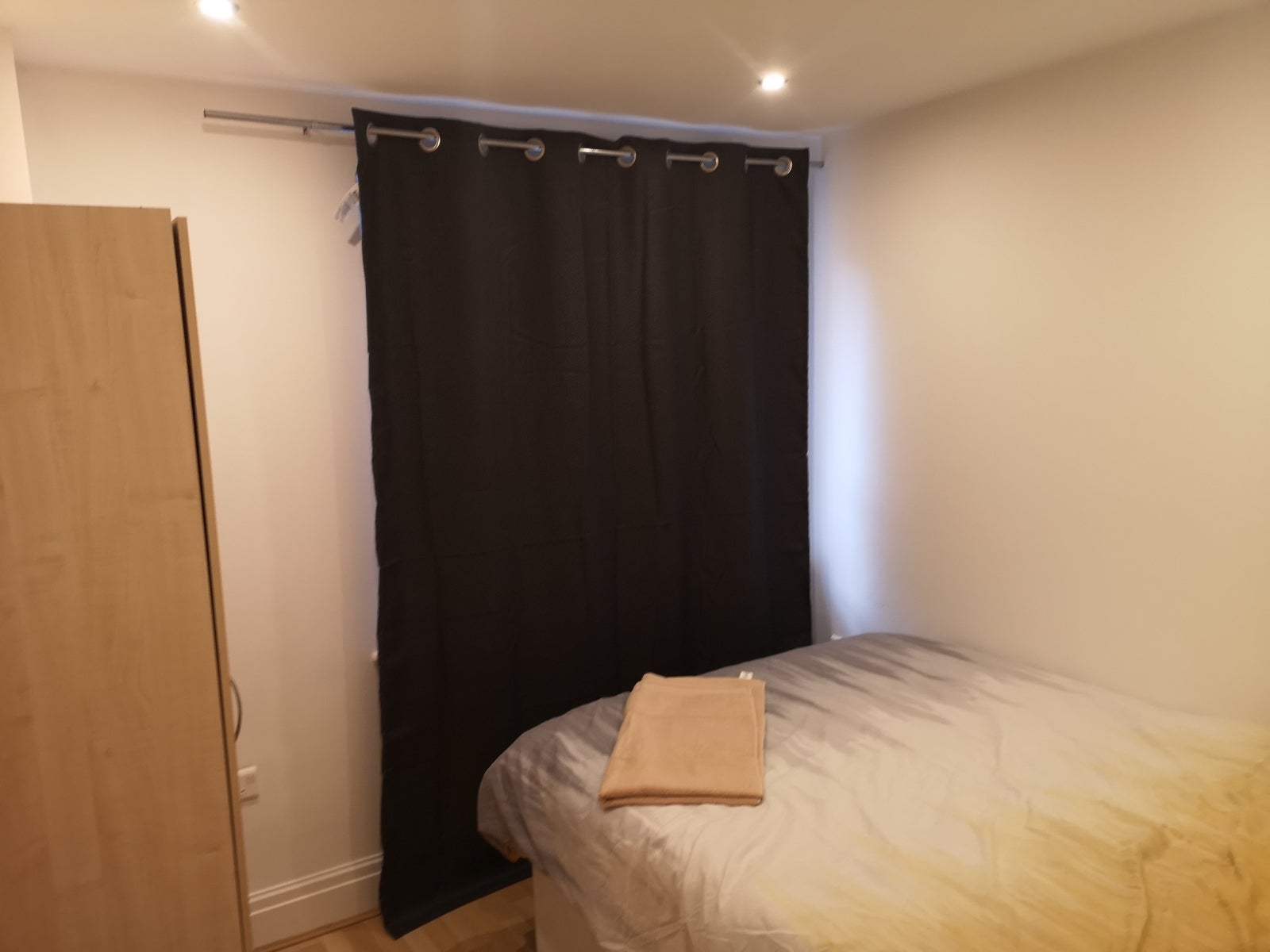 Flat Seven Kings Way in Greater London