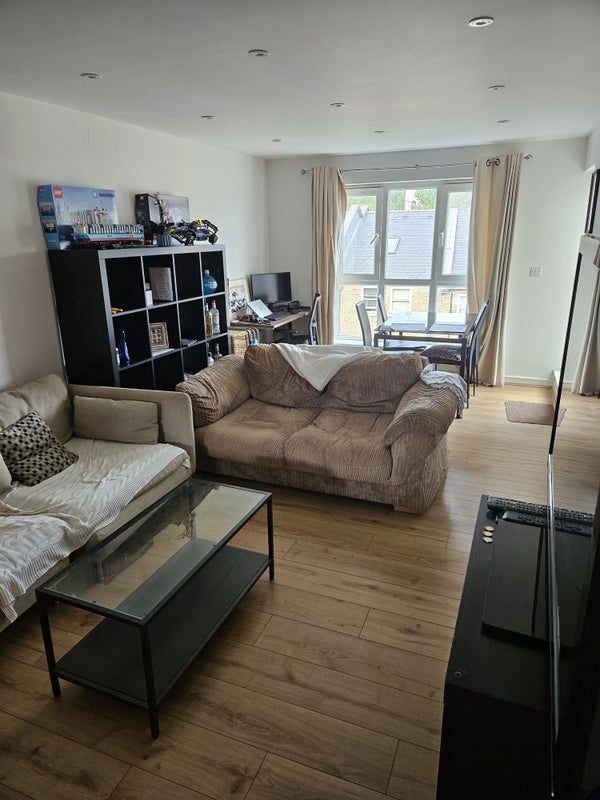 Room Lytham Street in Greater London