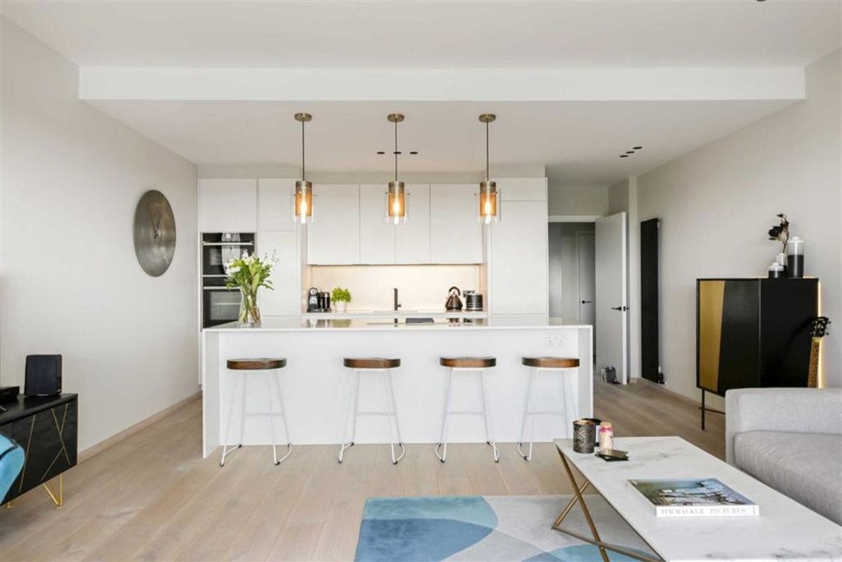 Flat Kew Bridge Road in Greater London